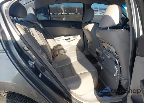 2010 Honda Accord 2.4 Ex-L z USA, uszkodzony, nr VIN 1HGCP2F86AA182835